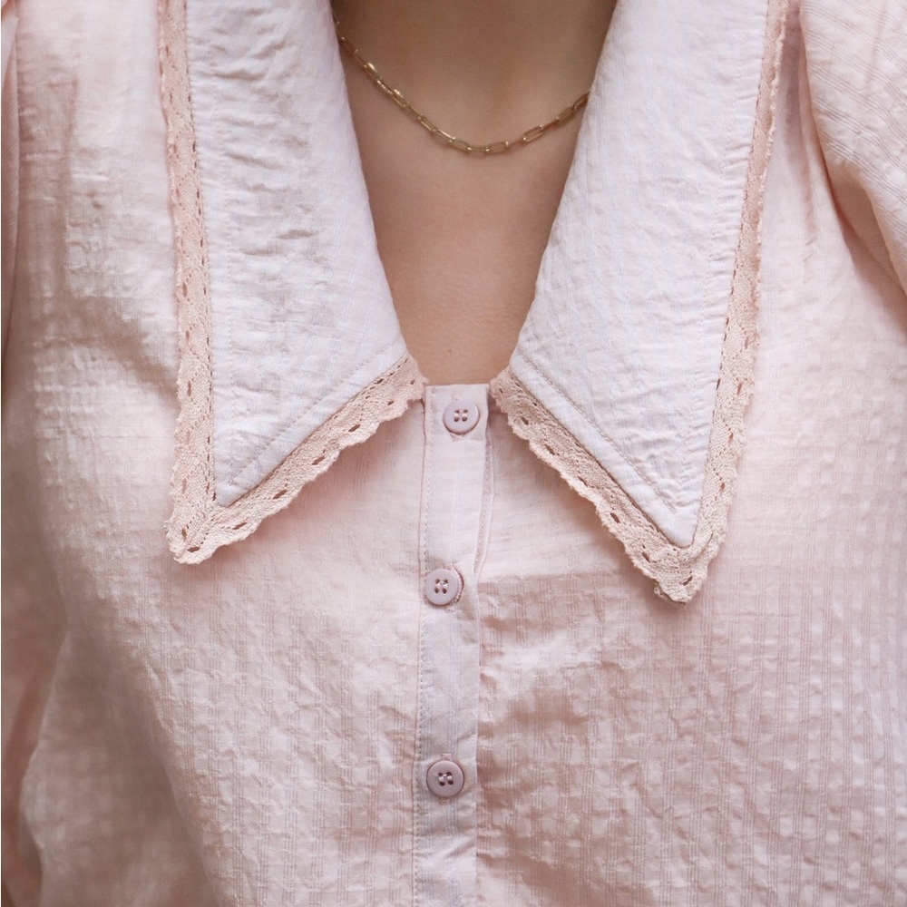 Merci Apricot/Peach/Pink Collared Puff Sleeve Blouse. Size S.